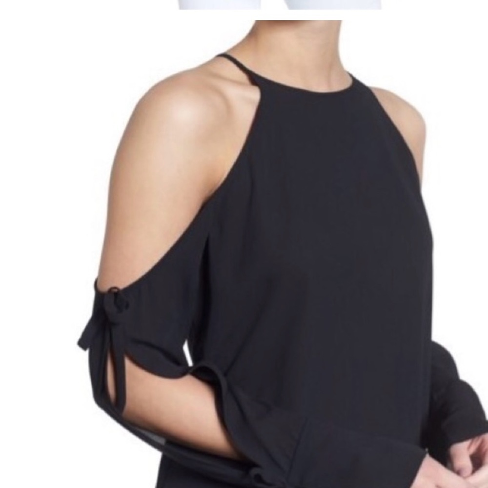 Trouvé Cold Shoulder Top Blk large